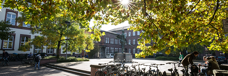 Ehrenhof auf dem Campus des KIT